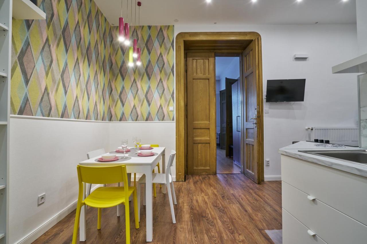 Nanirol Apartment At Gellert Bath Budapest Ngoại thất bức ảnh