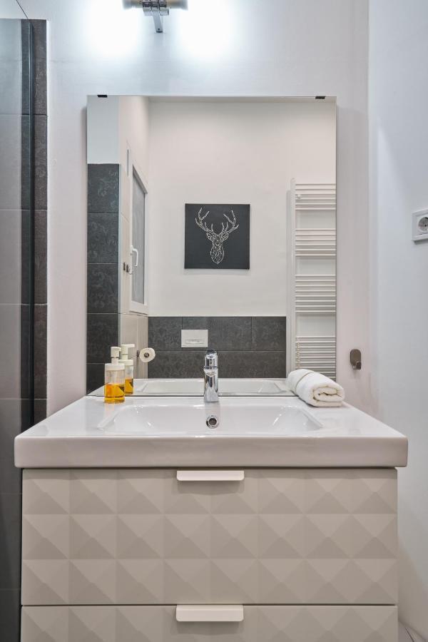 Nanirol Apartment At Gellert Bath Budapest Ngoại thất bức ảnh