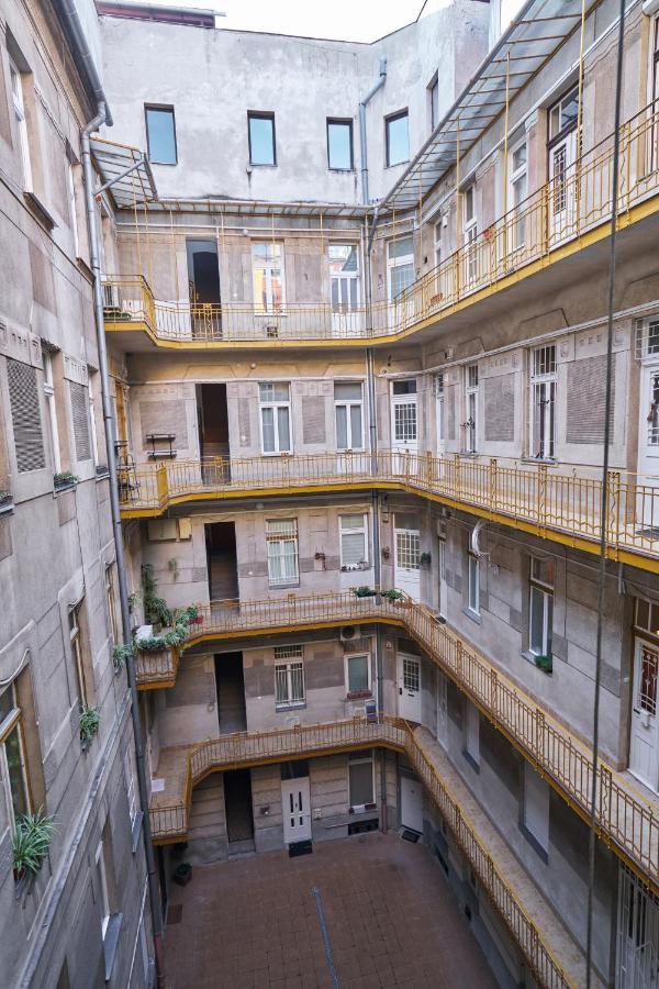 Nanirol Apartment At Gellert Bath Budapest Ngoại thất bức ảnh