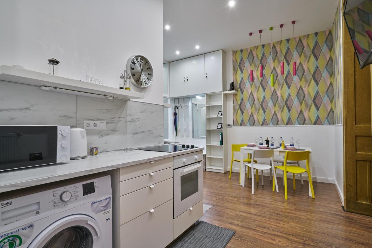 Nanirol Apartment At Gellert Bath Budapest Ngoại thất bức ảnh